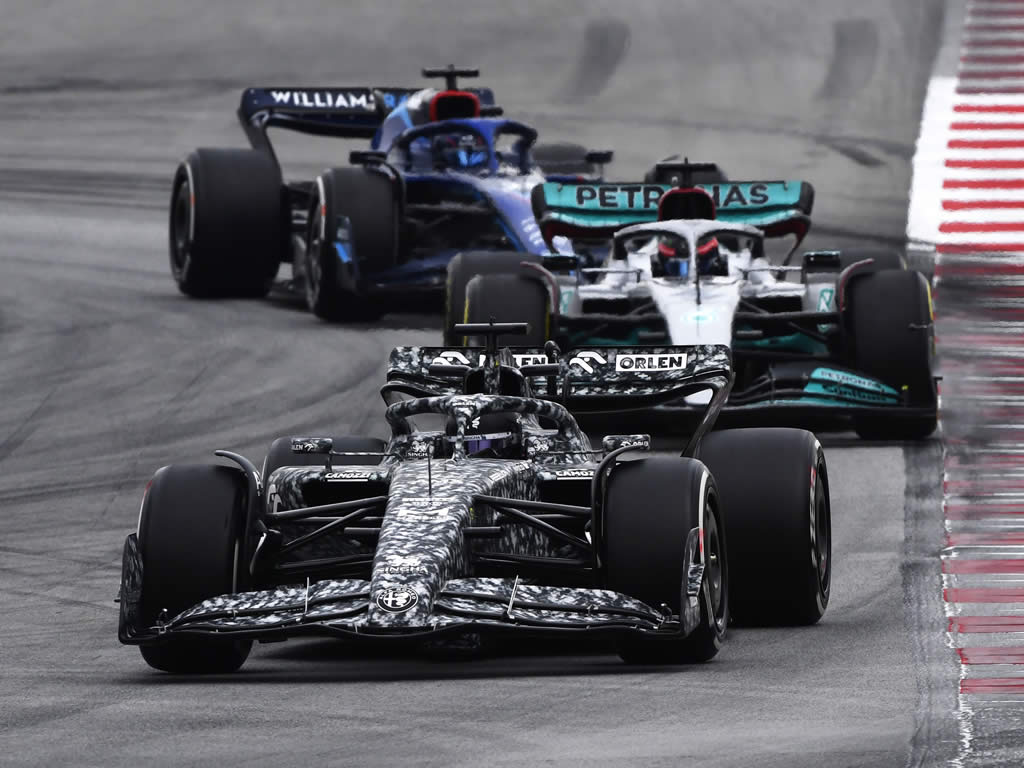F3